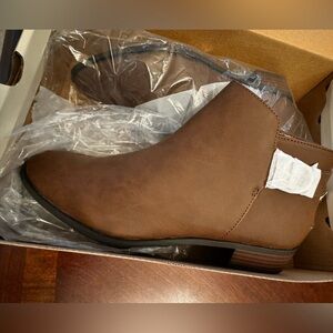 NWT booties